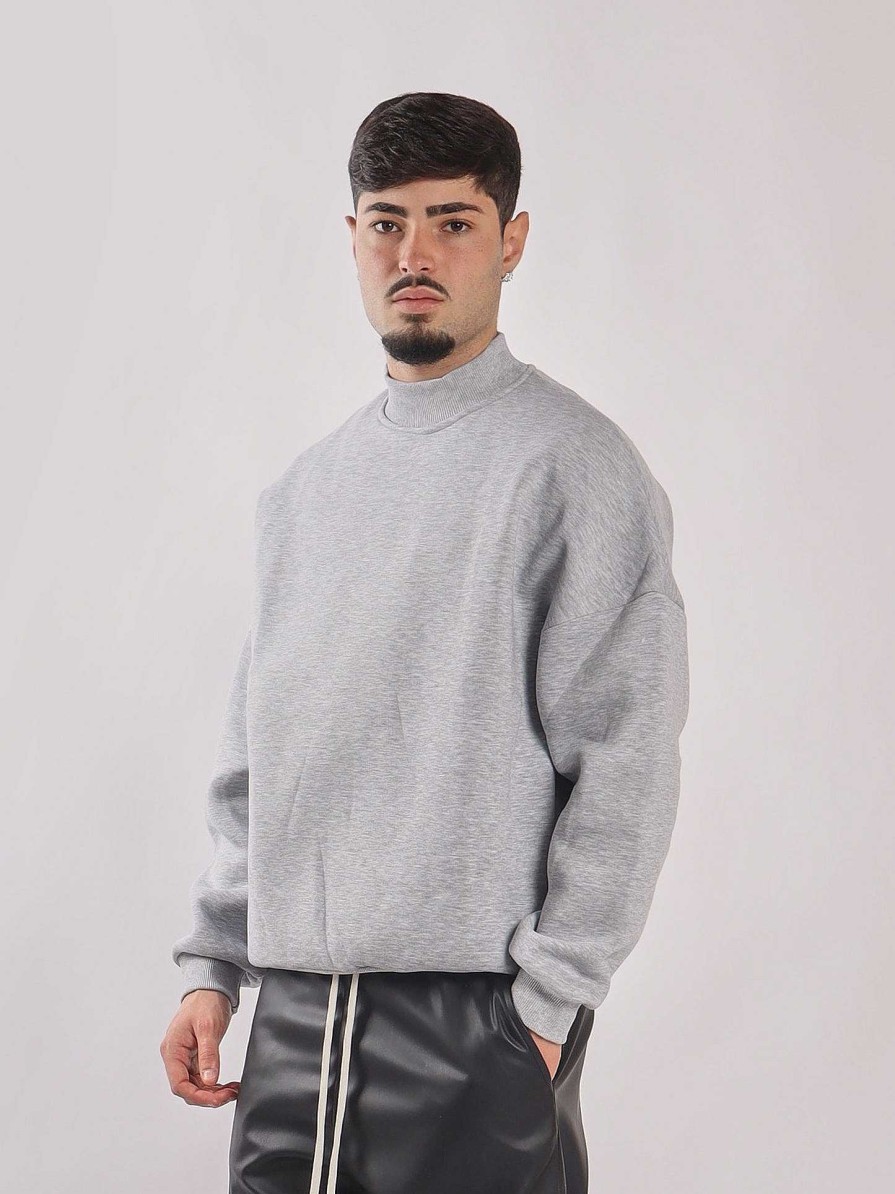 Cole Shop Basic Crew Neck Sweatshirt