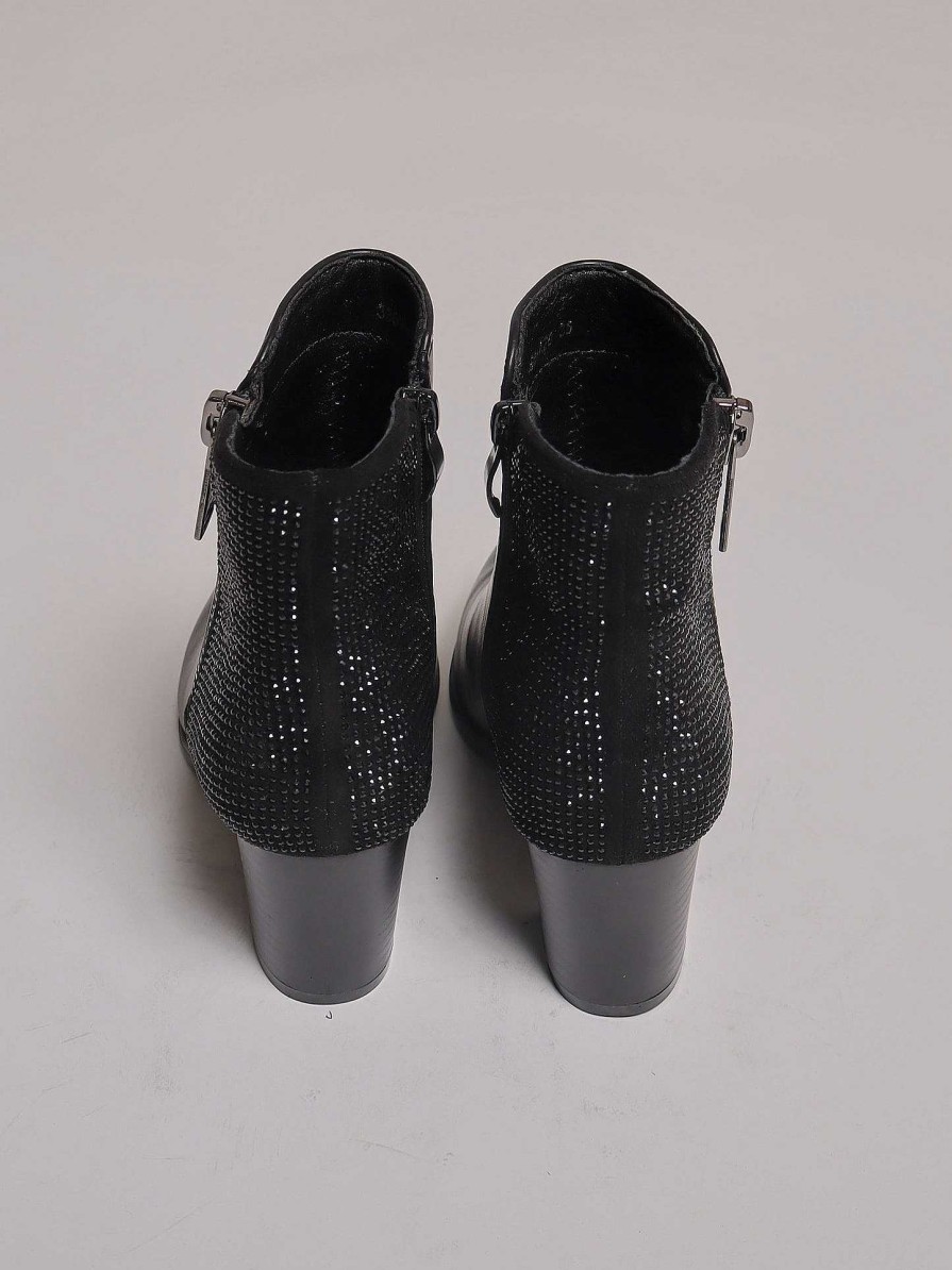 Cole Shop Boot With Diamonds